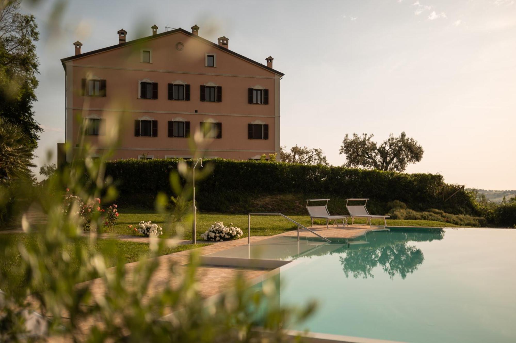 Poggio Antico Apartment Monte San Vito Exterior photo