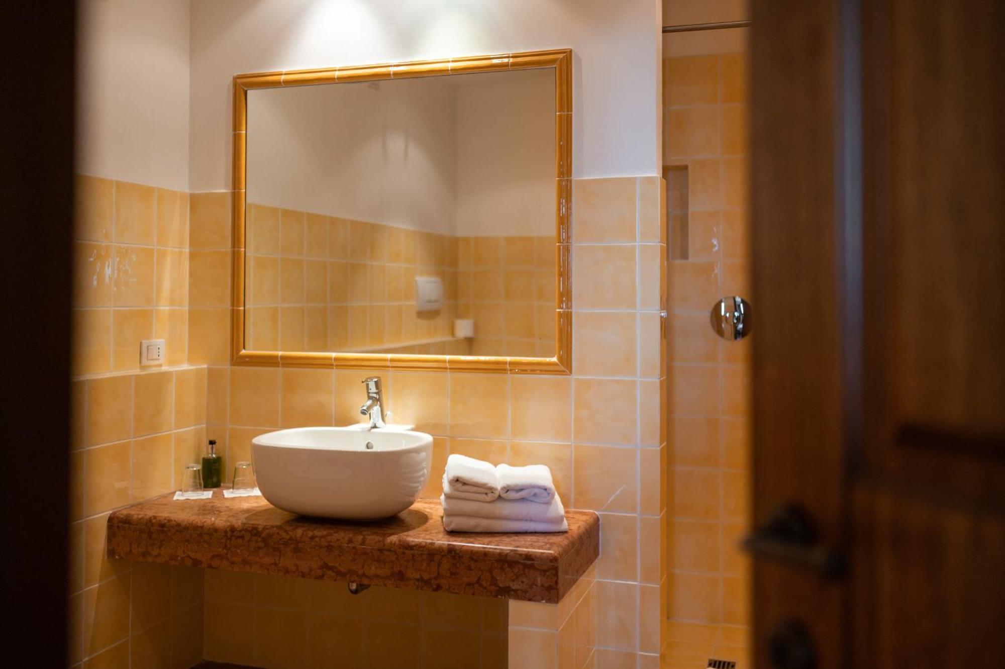 Poggio Antico Apartment Monte San Vito Room photo