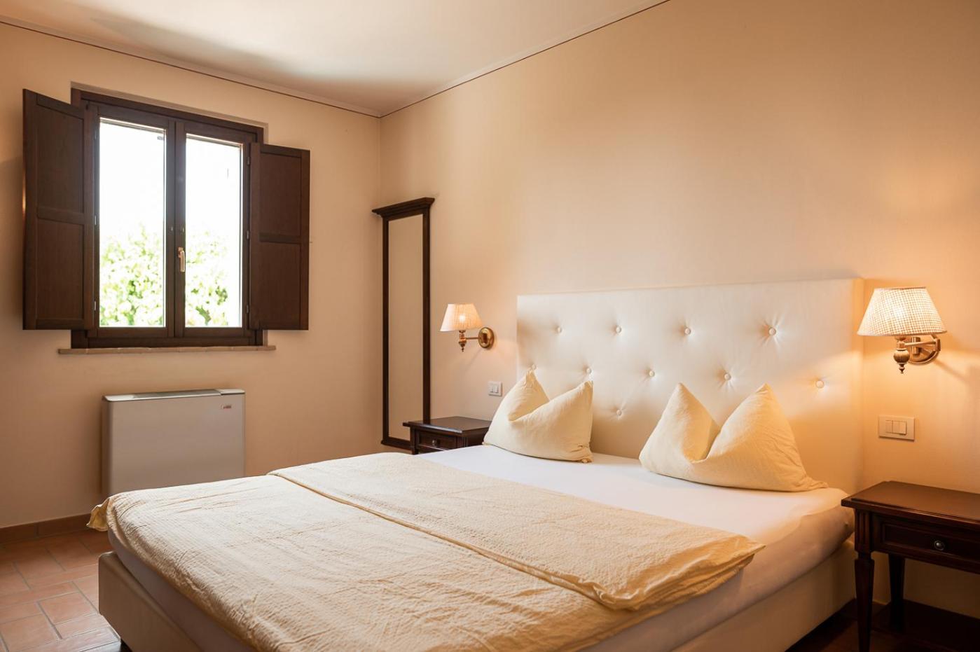 Poggio Antico Apartment Monte San Vito Room photo